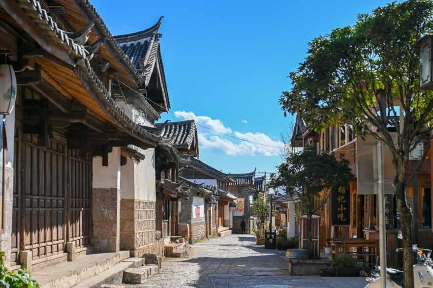 产后瘦不下来，是让很多妈妈头疼的事，产后究竟该怎么减才能瘦下来呢？